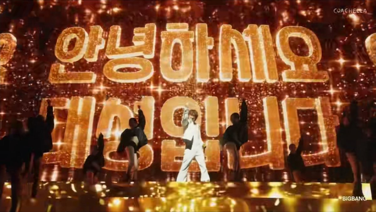 나나 :-) tweet media