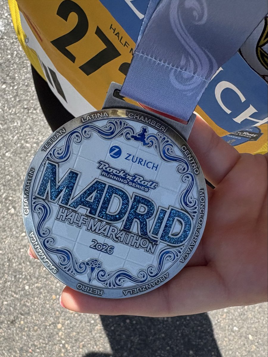 CPEREZANDUJAR's tweet photo. Mi 1° medio maratón de #2026. No iba a correrlo entero porque estos meses han sido de mucho trabajo y poco entreno pero le hemos puesto cabeza fría y kilómetro a kilómetro. Seguimos adelante y siempre sumando. #Happy #RockandRoll #Madrid #Gracias #3MM https://t.co/cFGbdItXST