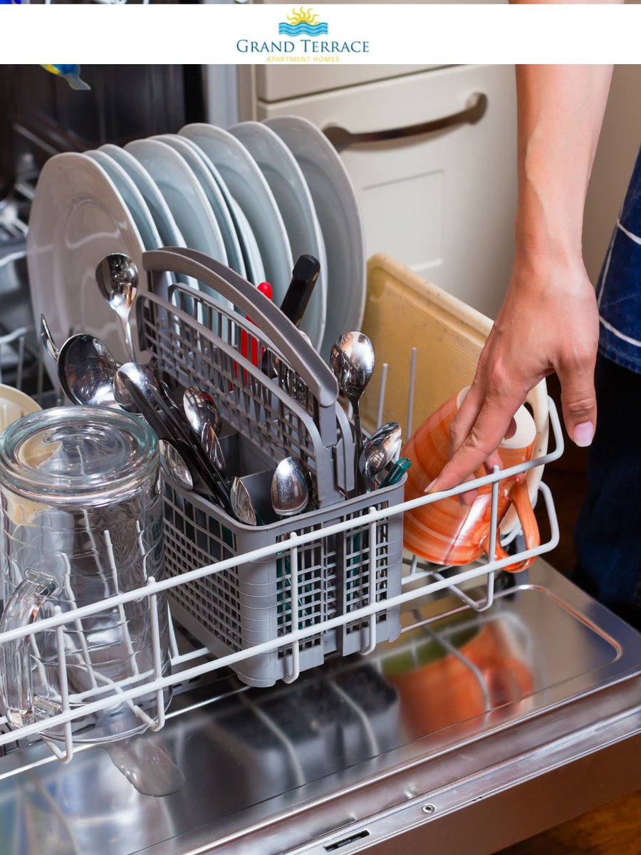GrandTerraceLB's tweet photo. A built-in dishwasher makes daily routines feel a little smoother. 🍴 Schedule your visit and explore the kitchen in person. https://t.co/vVQV0MObHk