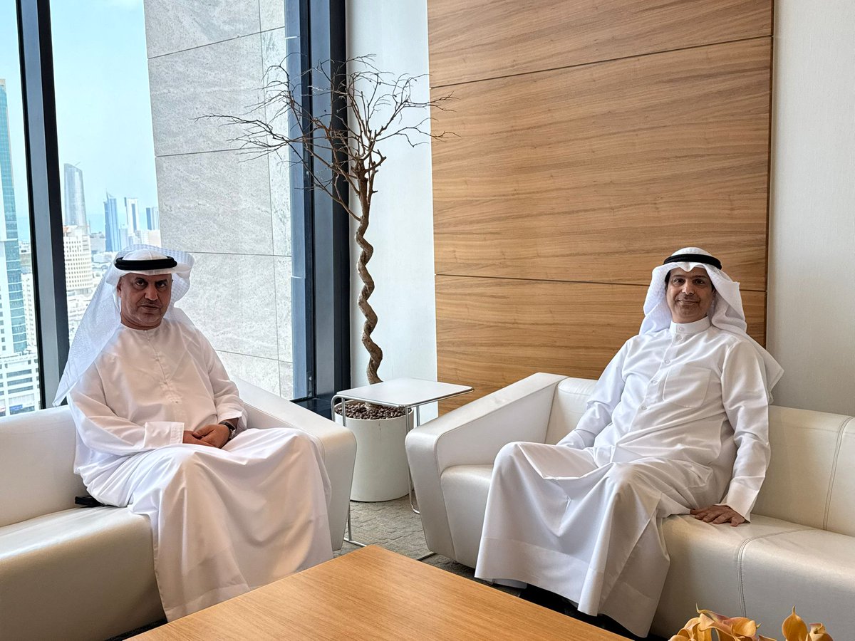 UNmatar's tweet photo. سعدنا اليوم باللقاء مع سعادة الاخ السفير ناصر المطيري، الأمين العام لمنتدى حوار التعاون الآسيوي، في مقرّ الأمانة العامة .
شخصية استثنائيه ورؤية واضحه لتعزيز 
 أنشطة ومبادرات منتدى الحوار الاسيوي. اتمنى كل التوفيق والنجاح لسعادة الامين العام وفريق العمل لدى الامانة العامة.
@mofauae
