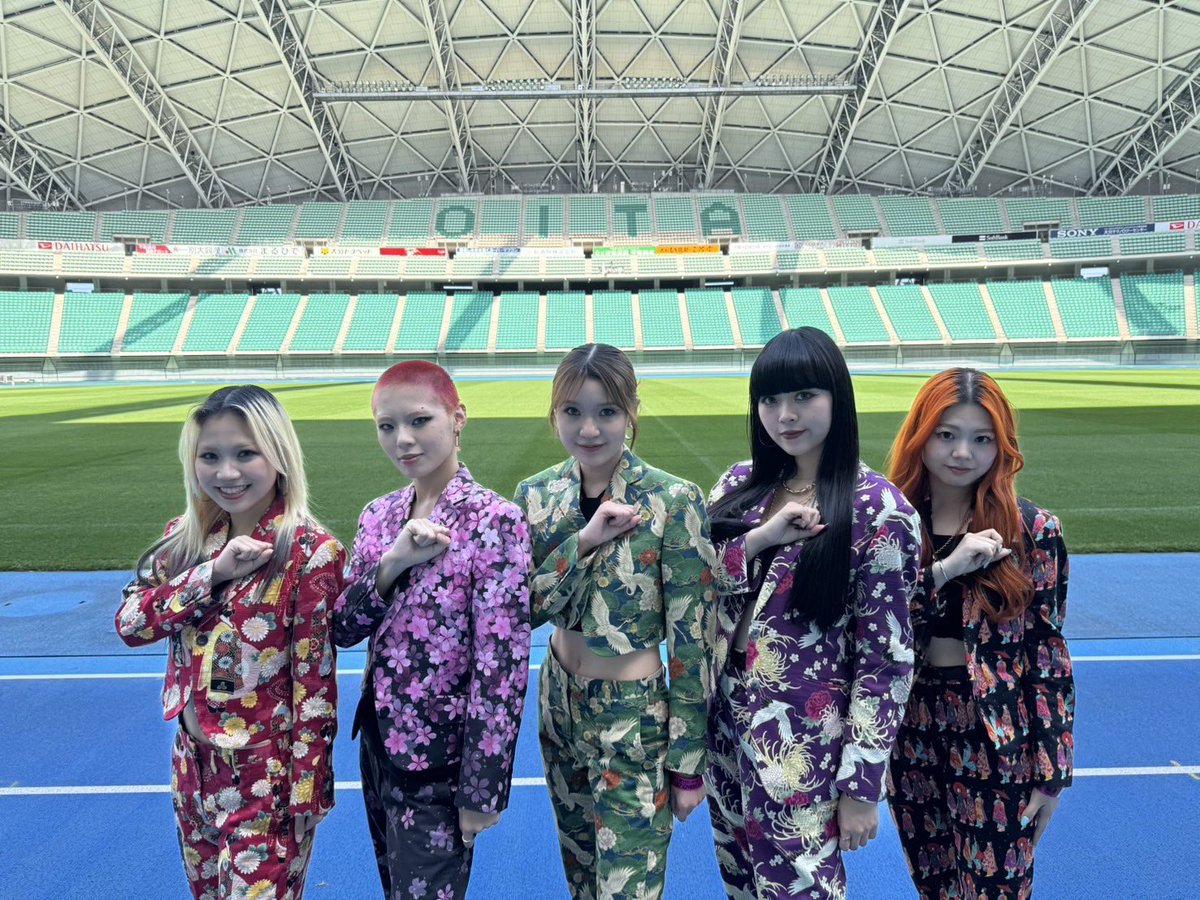 04saho10's tweet image. 大分行けて、SPiNのみんなに会えてかっこいいパフォーマンス見れて幸せな1日でした！❤️
配信も聞けてめっちゃ楽しかったです！！
沢山パワーもらったから、次会えるまで頑張ります！❤️‍🔥

来年はメインステージで輝いてるSPiN見に行きます！

#SPiN  #roadtoジゴロック  #大分を盛り上げよう