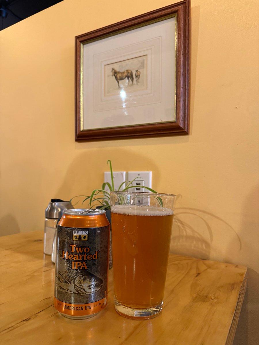 astrojoe888's tweet image. Breakfast in Trinidad, CO.  Green Chile Scramble paired with a Two Hearts IPA by ⁦@BellsBrewery⁩ #CraftBeer #EveryDayIsACelebration