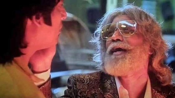 Padaiveeran1's tweet photo. @sumanthraman கொஞ்சம் அரிப்ப தீத்துக்குறேன் ஃப்ரண்ட்ஸ் 😂😂😂 https://t.co/ijxFAUybsB