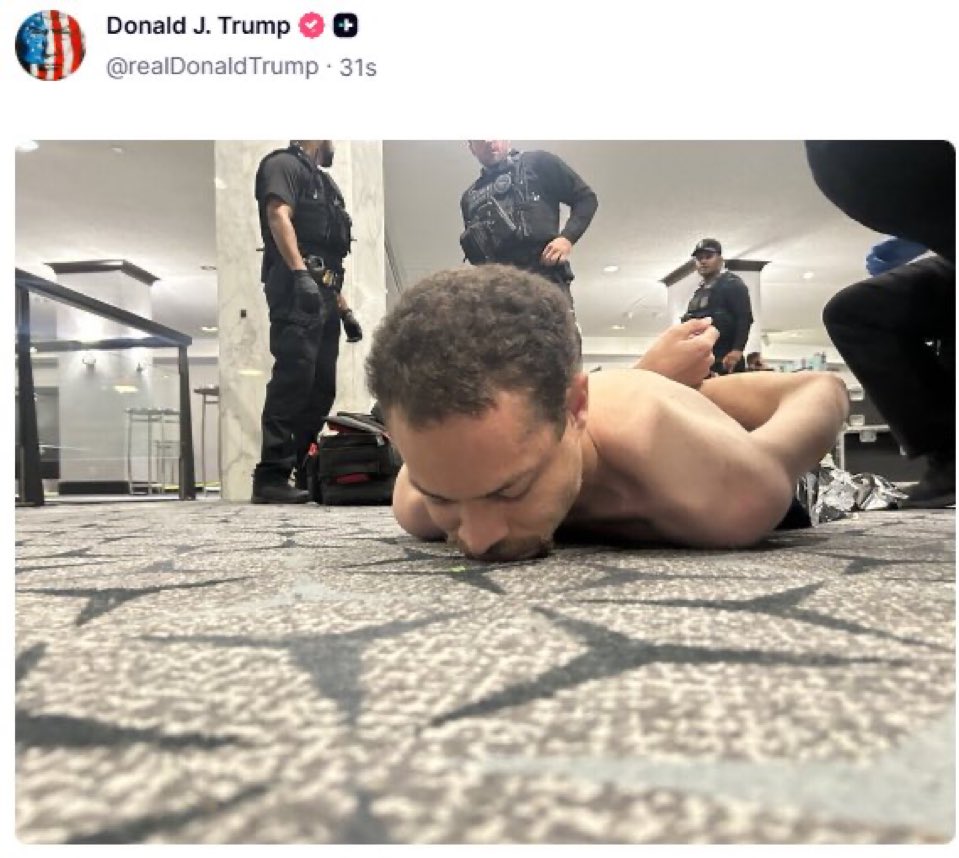 ImBenyo's tweet photo. Nothing like a large group of elites getting a young man naked https://t.co/MjiAsRxO5d