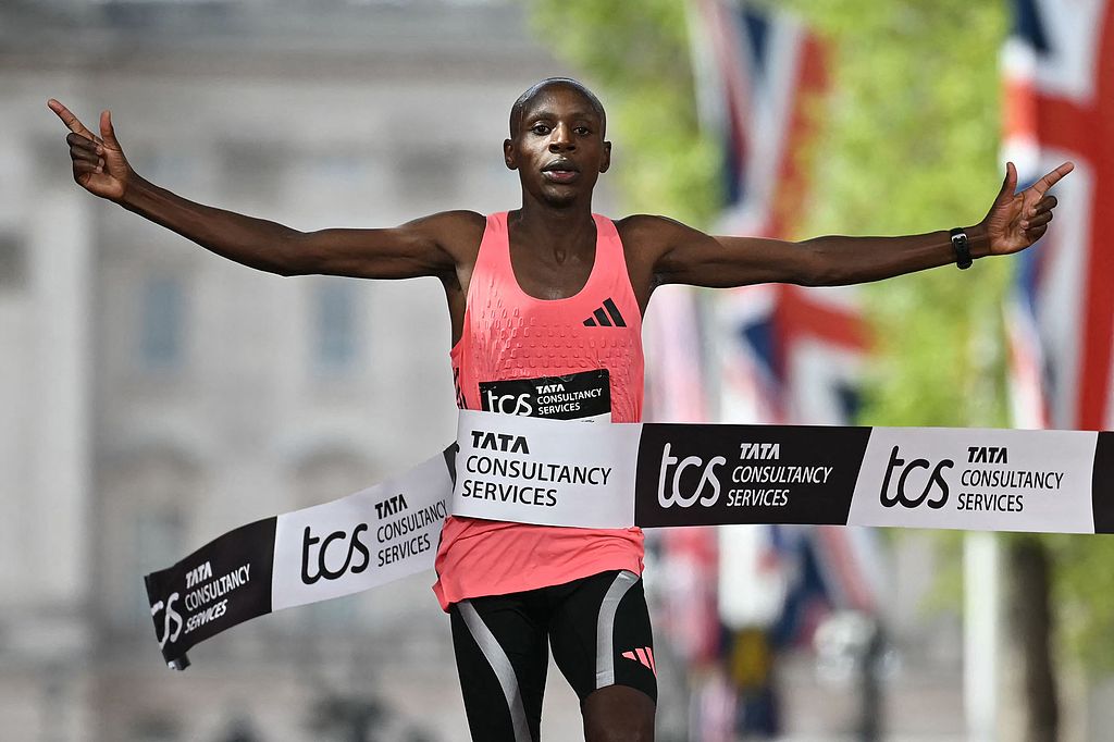 cgtnafrica's tweet image. Sabastian Sawe on Sunday became the first man in history to run a sub-two-hour marathon race. The Kenyan stormed to victory at the 2026 #London​Marathon in a time of 1:59:30. #Ethiopia's 🇪🇹 Yomif Kejelcha also dipped below two hours with a time of 1:59:41, with #Uganda's 🇺🇬 Jacob