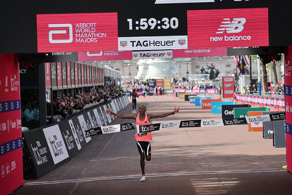 cgtnafrica's tweet image. Sabastian Sawe on Sunday became the first man in history to run a sub-two-hour marathon race. The Kenyan stormed to victory at the 2026 #London​Marathon in a time of 1:59:30. #Ethiopia's 🇪🇹 Yomif Kejelcha also dipped below two hours with a time of 1:59:41, with #Uganda's 🇺🇬 Jacob