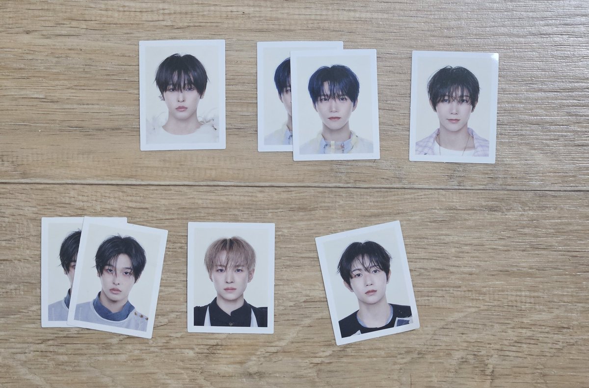 드디어 앨범깡했는데 아니 ㅋㅋㅋㅋ
초회한정은 왜 재희 안나와 ㅜㅜ 재희만 나오면 드볼인데😭 그래도 생각보다 그렇게 중복은 안심했던거 같은데.. 스미니랑 빅스미니는 드볼했고.. 모르겠다🥹