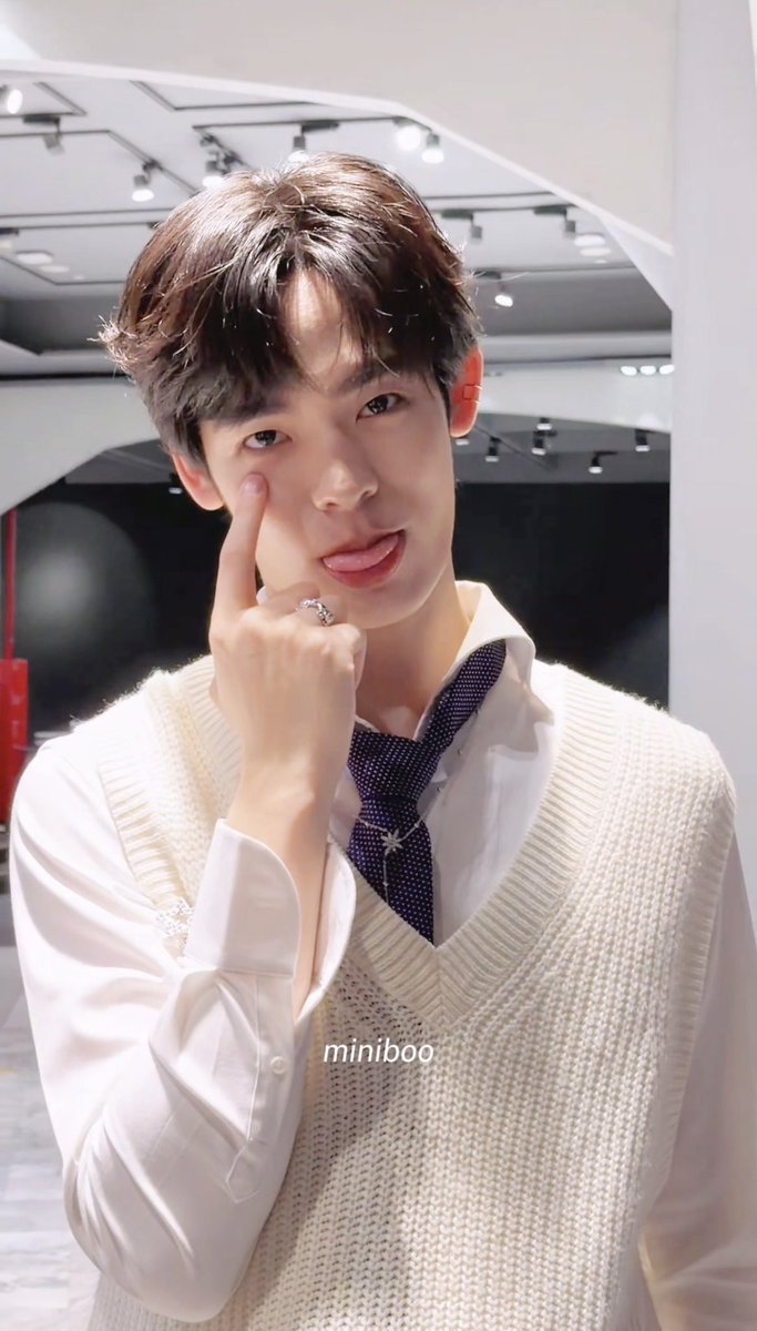 miniboo🪽 tweet media