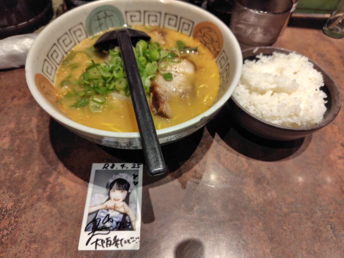 taka01250125's tweet image. 物販は東京や名古屋でなかなか会えない子メインで今日は回りました。
 #手羽セン  #手羽先センセーション  #MORE  #宮代柚花    #都木渚沙