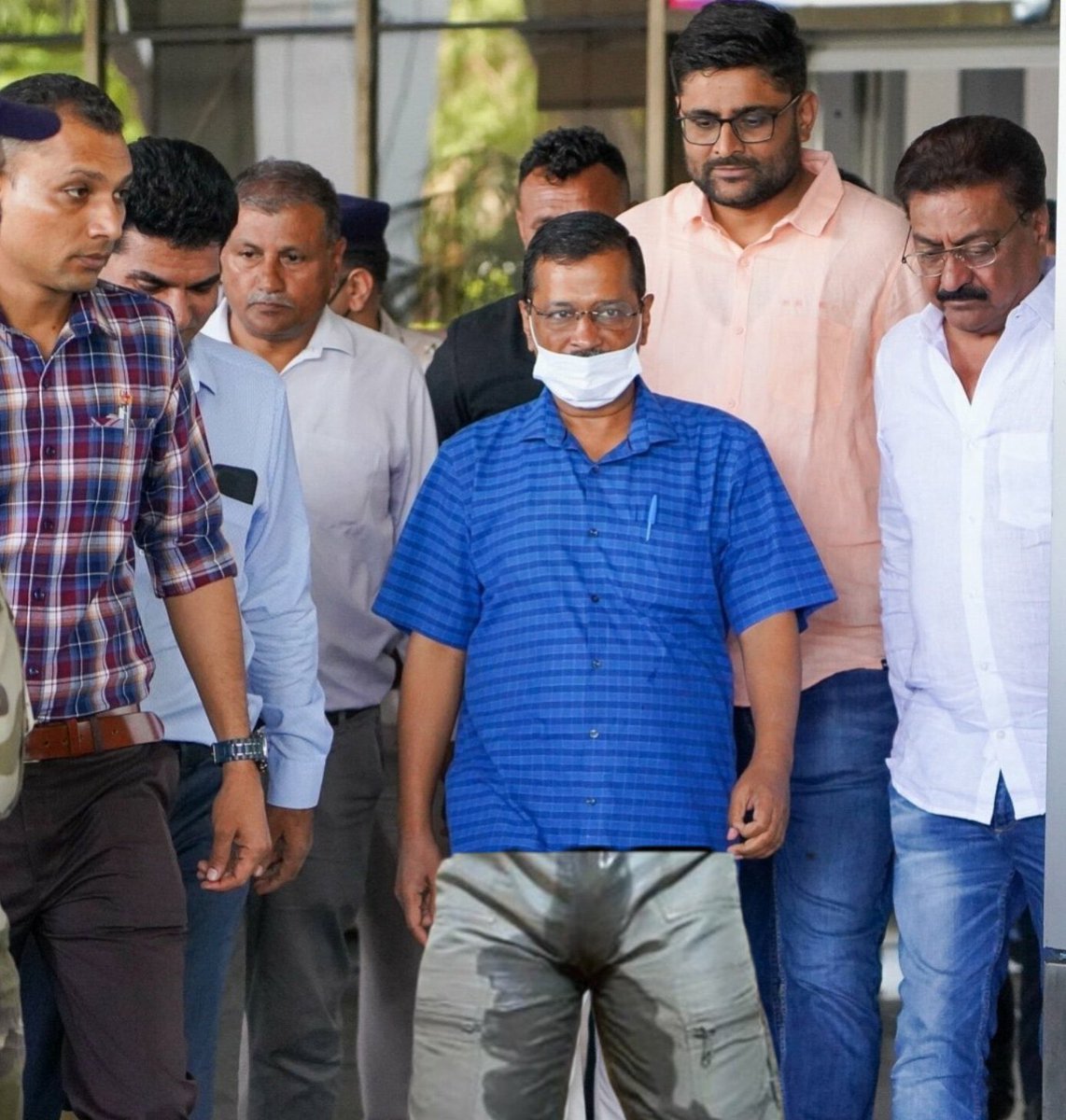 AAP ka Moh!t tweet media