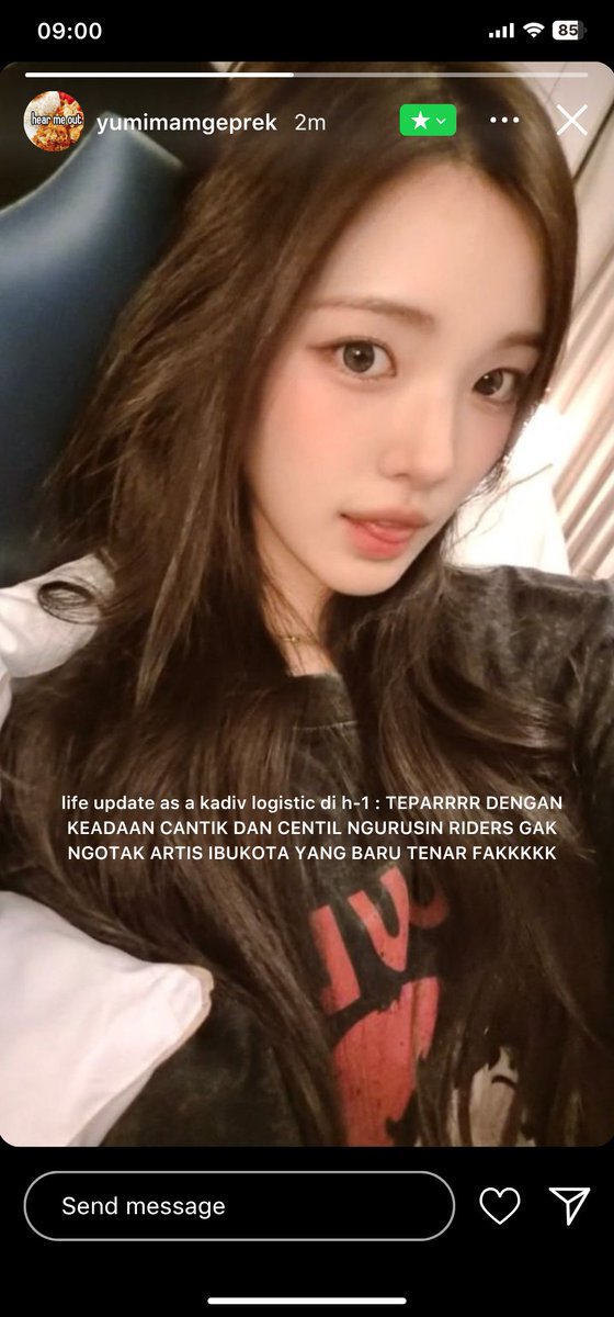 nyutella few tweets au ;

when yumi as a kadiv logistic had to serve shenina aghni's annoying side as penyanyi ibukota yang lagi naik daun (tebak level stress).