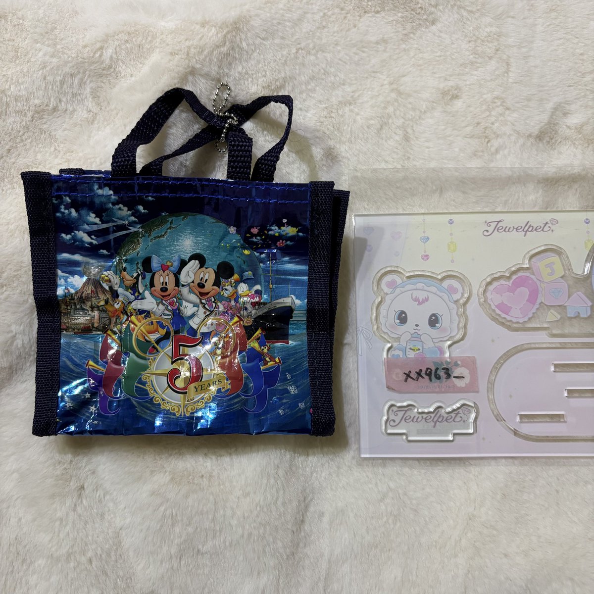xx963_'s tweet photo. ディズニーシー 25周年 カプセルトイ
スパークリング・ジュビリー
ショッピングバッグ

【譲】5周年

【求】 25周年

✳︎郵送での交換
FF外からもお気軽にお声掛けください。 https://t.co/Do4Qk7USjU