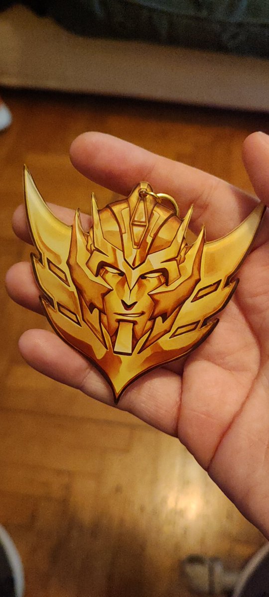 imagine seeing this face every day for 819 years. is megatron insane