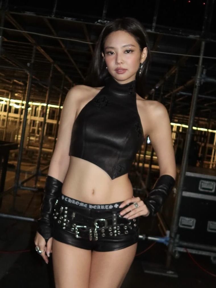 shbmn 🧛‍♀️ tweet media