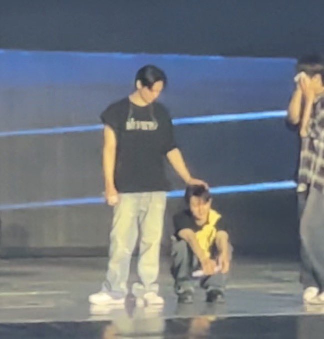didnt even realize this moment here until mojju told me omfg had to check my own video and turns out i got it too