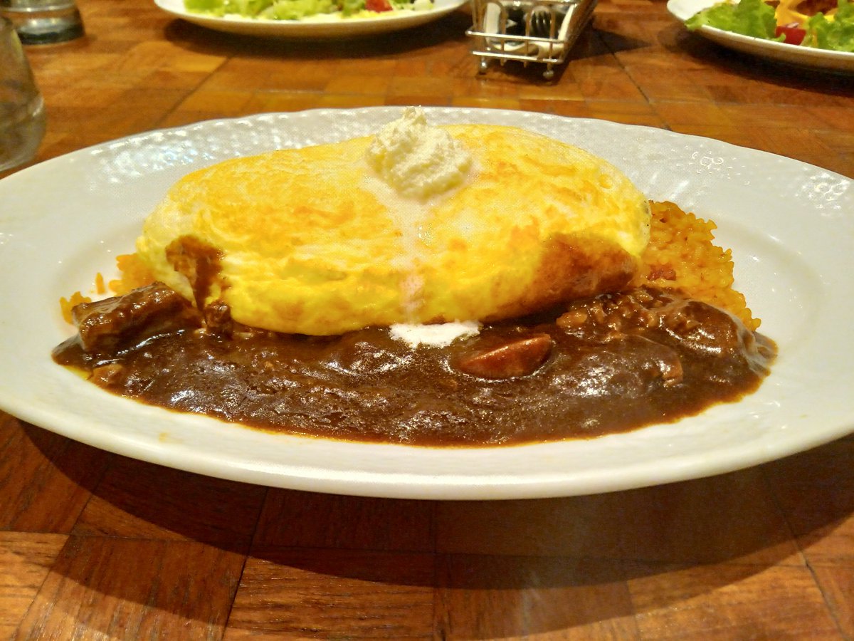 さとと tweet media