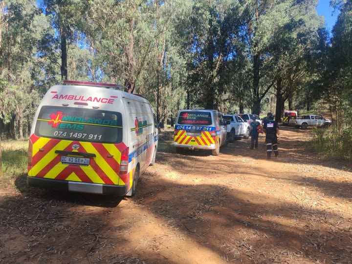 _ArriveAlive's tweet image. Mountain bike rider sustains serious injuries after an accident in the Karkloof area

arrr.co.za/p1qof

#ArriveAlive #MTB @MidlandsEMS