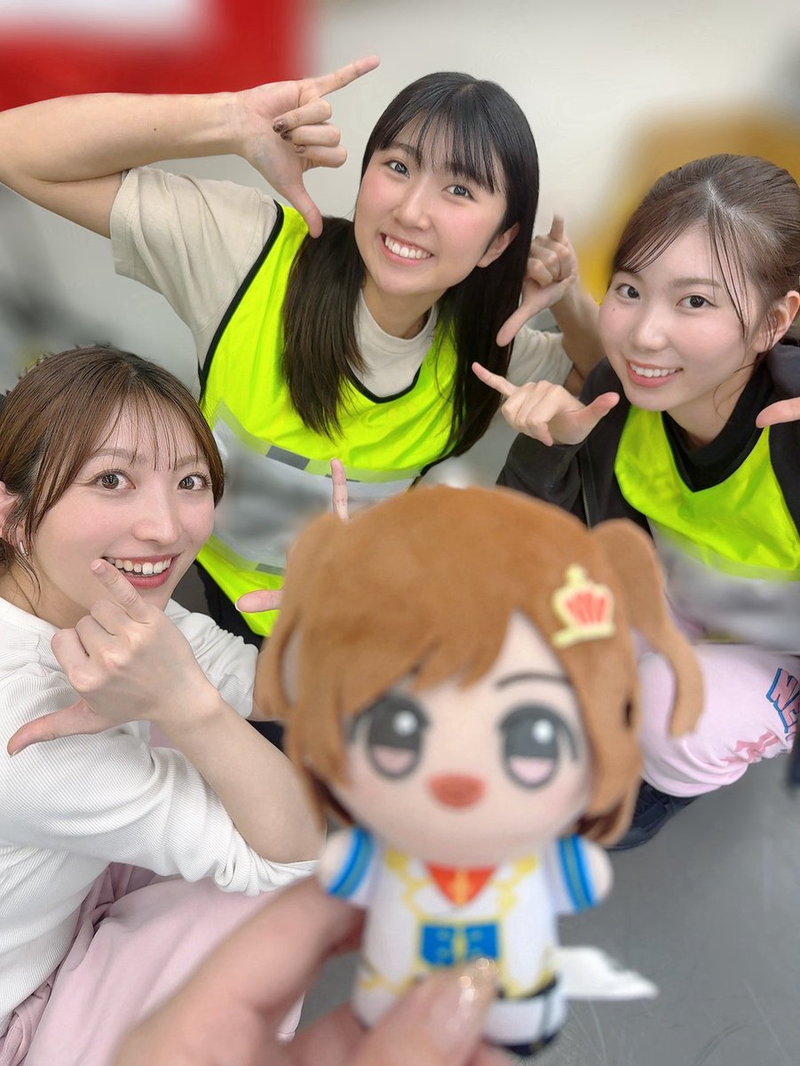 小山百代 tweet media