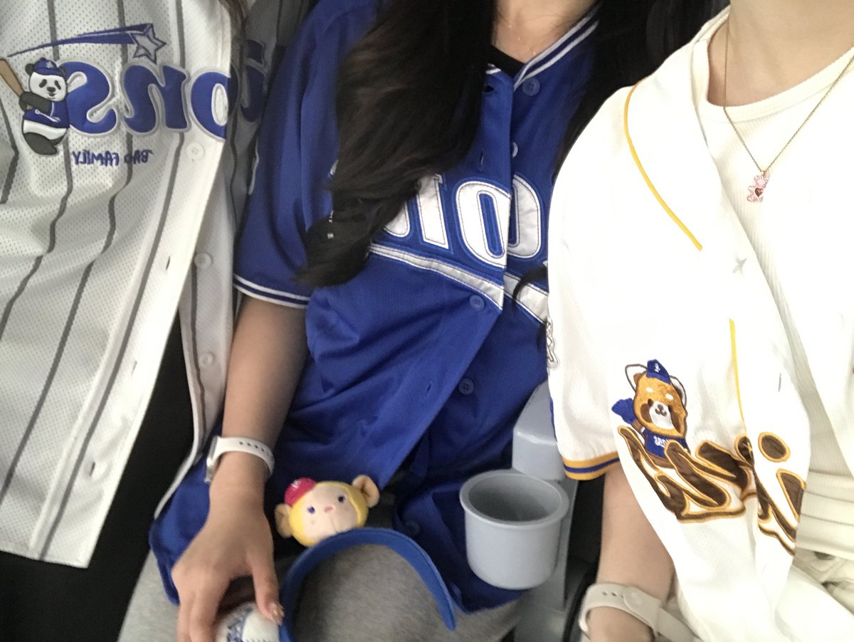 ᶻ 𝗓 𐰁 tweet media