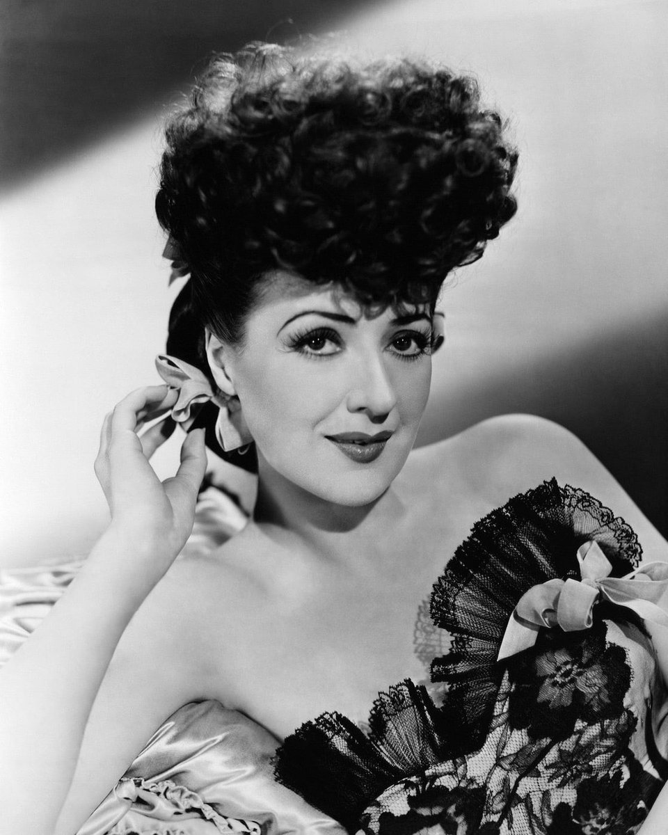 RIPTFF's tweet image. #RIP #OTD in 1970 burlesque entertainer, stripper, vedette, actress, author (her memoir was adapted into the 1959 stage musical Gypsy), playwright, Gypsy Rose Lee died of lung cancer in Los Angeles, aged 59. Inglewood Park Cemetery in Inglewood, California thefinalfootprint.com/2026/04/26/day…