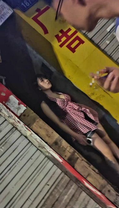 pn16888's tweet photo. @CubanConnie 主页一大半 https://t.co/hAKFGG3LIZ