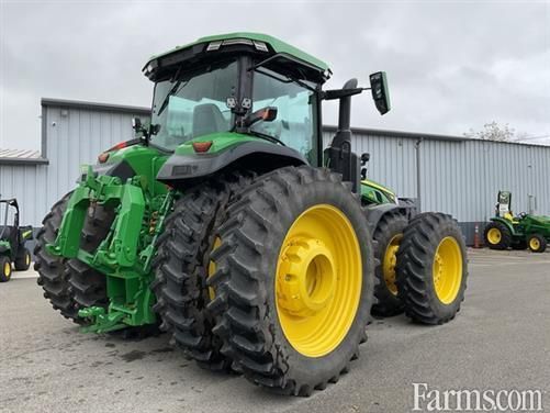 FarmsNews's tweet image. 2022 John Deere 8R 340 👇

MFWD front axle with suspension, guidance ready, 1000 rear PTO, duals rear tires, mid tire width, and more.

usfarmer.com/tractors/john-…

#ForSale @WestCentralEQ