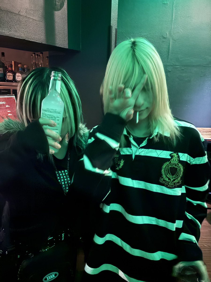 しのさん tweet media