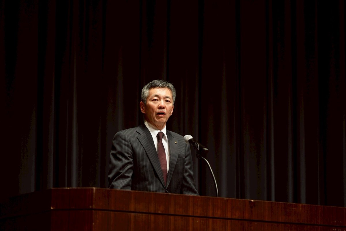 Seiji_Ya's tweet photo. 【選挙の本質は、約束！一年前の選挙での公約実現についてご報告】
柳清会（柳田清二後援会）の新年度総会が、本日（4/26）コスモホールにて行われました。510名様の参加者カード。誠に有難うございました。
1️⃣佐久市物価高対策
2️⃣沖縄平和学習
3️⃣えらチャレ〜不登校対策〜
4️⃣裁判所佐久支部の充実について
5️⃣佐久市総合計画について
特別講演として『1万3000年前からの佐久市と神津島の絆』『世紀の大発見！香坂山遺跡』
充実した総会でした。https://t.co/AEW3Xu4YYr