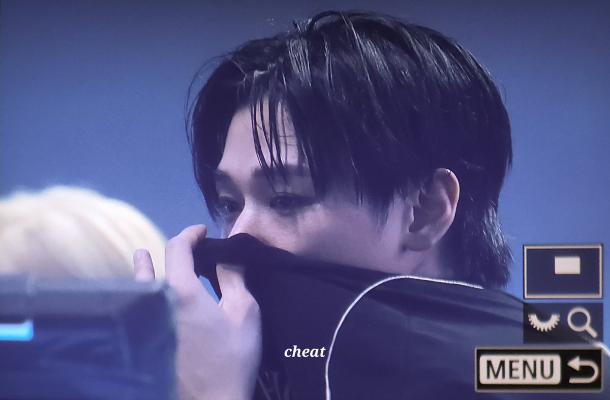 𝓬𝓱𝓮𝓪𝓽 tweet media