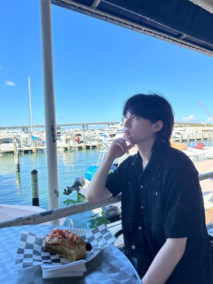 ALAN (Suami Tara XL) tweet media