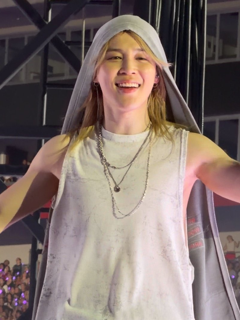 Jimin es el artista masculino más destacado en tendencias en EE.UU. 🇺🇸 tras el concierto de Tampa, superando a Tampa misma 🤣

Cuando decimos que USA es la tierra de Jimin, no estamos exagerando. Solo mira ese poder viral, generando compromisos grandes por el mismo. Jimin está en