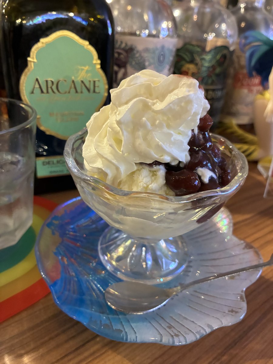 arcane17's tweet photo. あずきアイスと美味しいラム
アルカン・デリカティシム・モーリシャス
矢川SUNNY SIDE TOKYO https://t.co/vIthnpyN1n