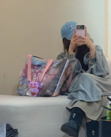 Youngseo. tweet media