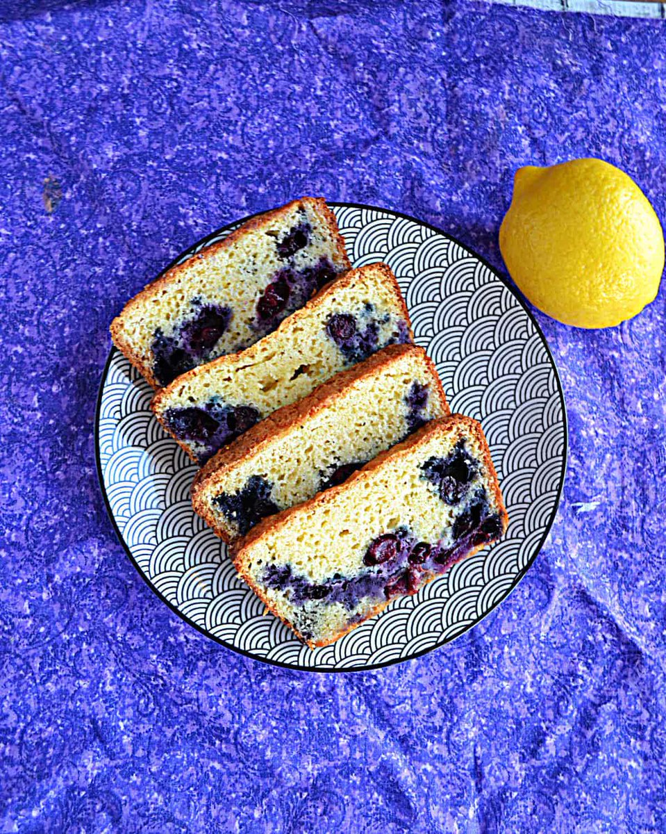 HezziD's tweet image. This bright lemon loaf is filled with juicy blueberries and has a melt in your mouth texture that is great for breakfast, snacks, or even dessert.
#BreadRecipes #Lemons #Blueberries 
hezzi-dsbooksandcooks.com/lemon-blueberr…