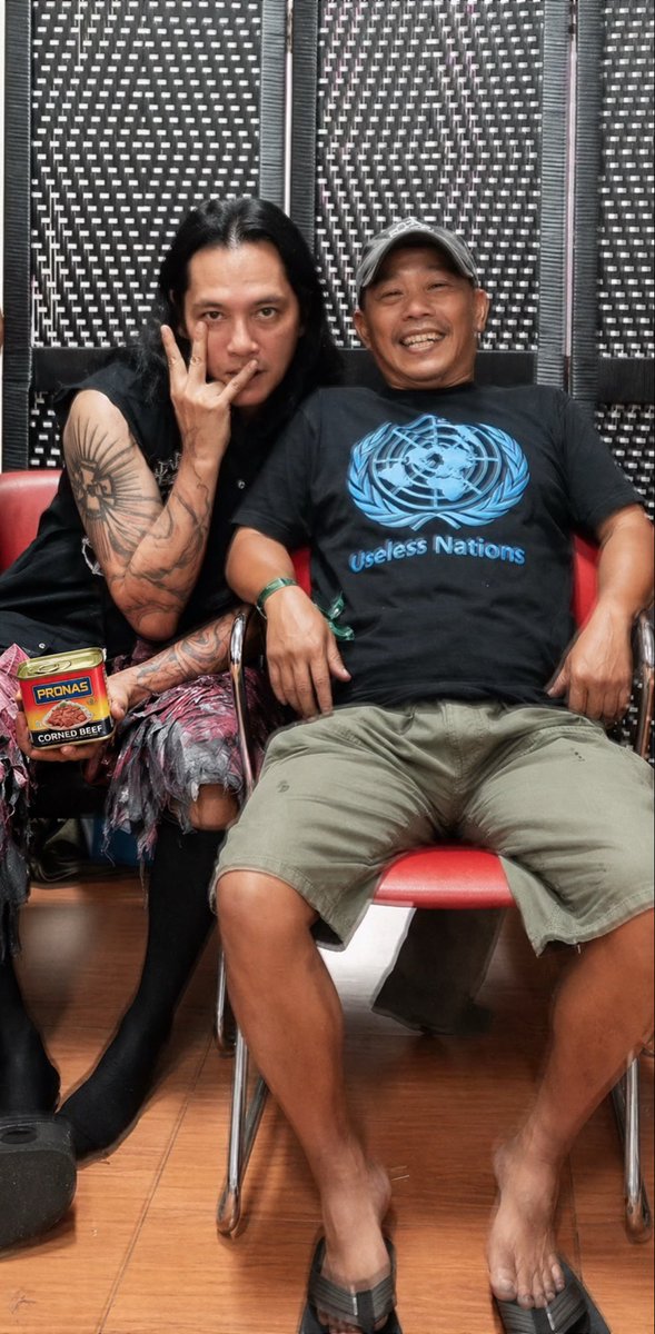 ØTöNGKØiL tweet media