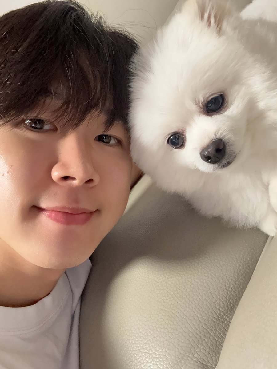 동현(DONGHYUN) tweet media