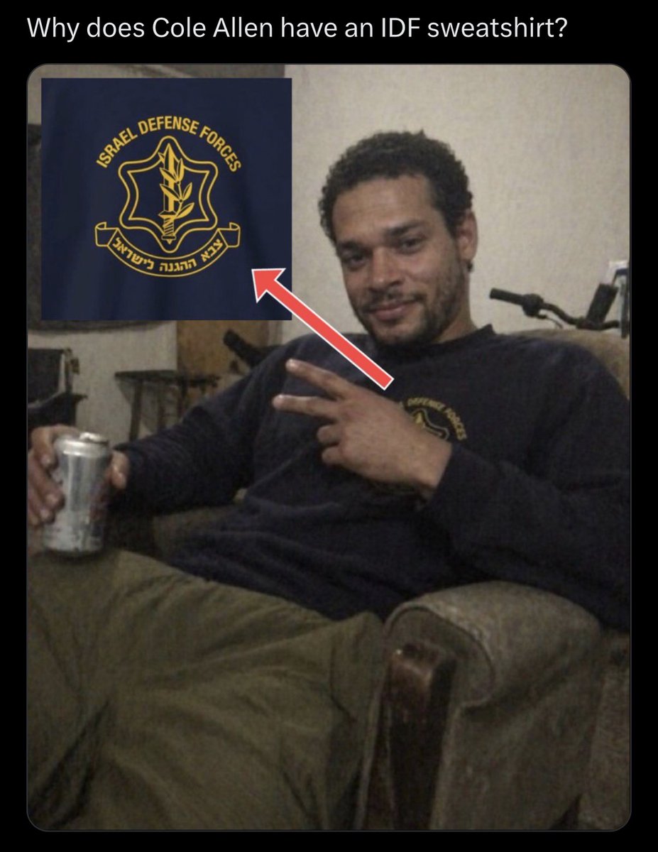 julianassangesghost tweet media