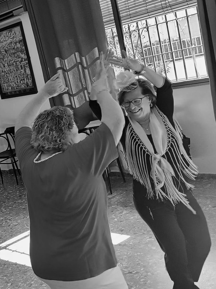 Fundación Doña María tweet media