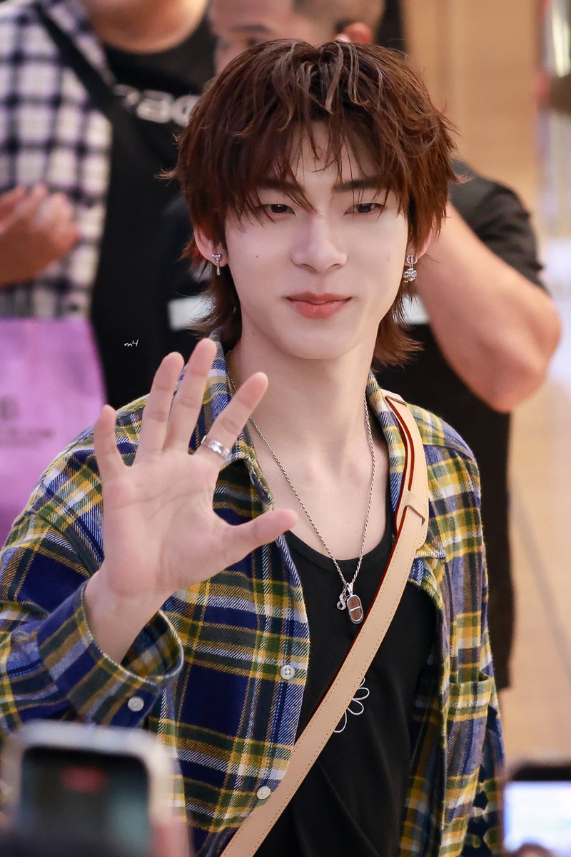 𝑚𝟺 tweet media