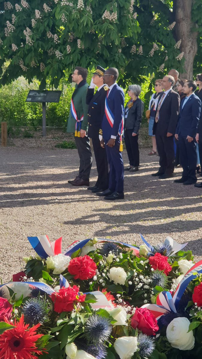 Prefet78's tweet image. 🇫🇷Journée nationale du #souvenir des victimes et des héros de la #déportation

En ce dimanche 26 avril 2026, notre nation se recueille pour honorer la mémoire de celles et ceux qui ont connu l’enfer des camps de concentration et d’extermination nazis. Face à la barbarie et à