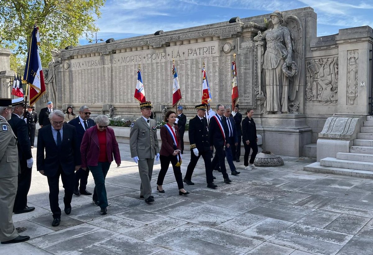 Prefet78's tweet image. 🇫🇷Journée nationale du #souvenir des victimes et des héros de la #déportation

En ce dimanche 26 avril 2026, notre nation se recueille pour honorer la mémoire de celles et ceux qui ont connu l’enfer des camps de concentration et d’extermination nazis. Face à la barbarie et à