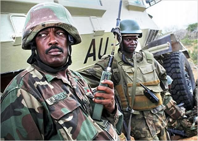 PLU_Uni's tweet image. Commander Land Forces of the Mighty UPDF🇺🇬⚔️

Like last year, he is also graced The Great CDF'S Birthday Run at Kololo. 
Happy BD Gen MK. Mugume na'maani 🙏