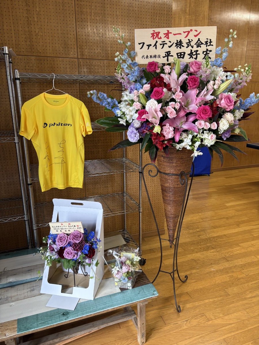 kinmedar's tweet photo. 本日のファイテンショップトナリエふじみ野店様とのイベントにお越しいただいた皆様ありがとうございました😊とても盛り上がったイベントとなりまし���🏓
#phiten 
#andro
#BUTTERFLY
#日本大学
#吉山卓球センター https://t.co/2xQLgARmKm
