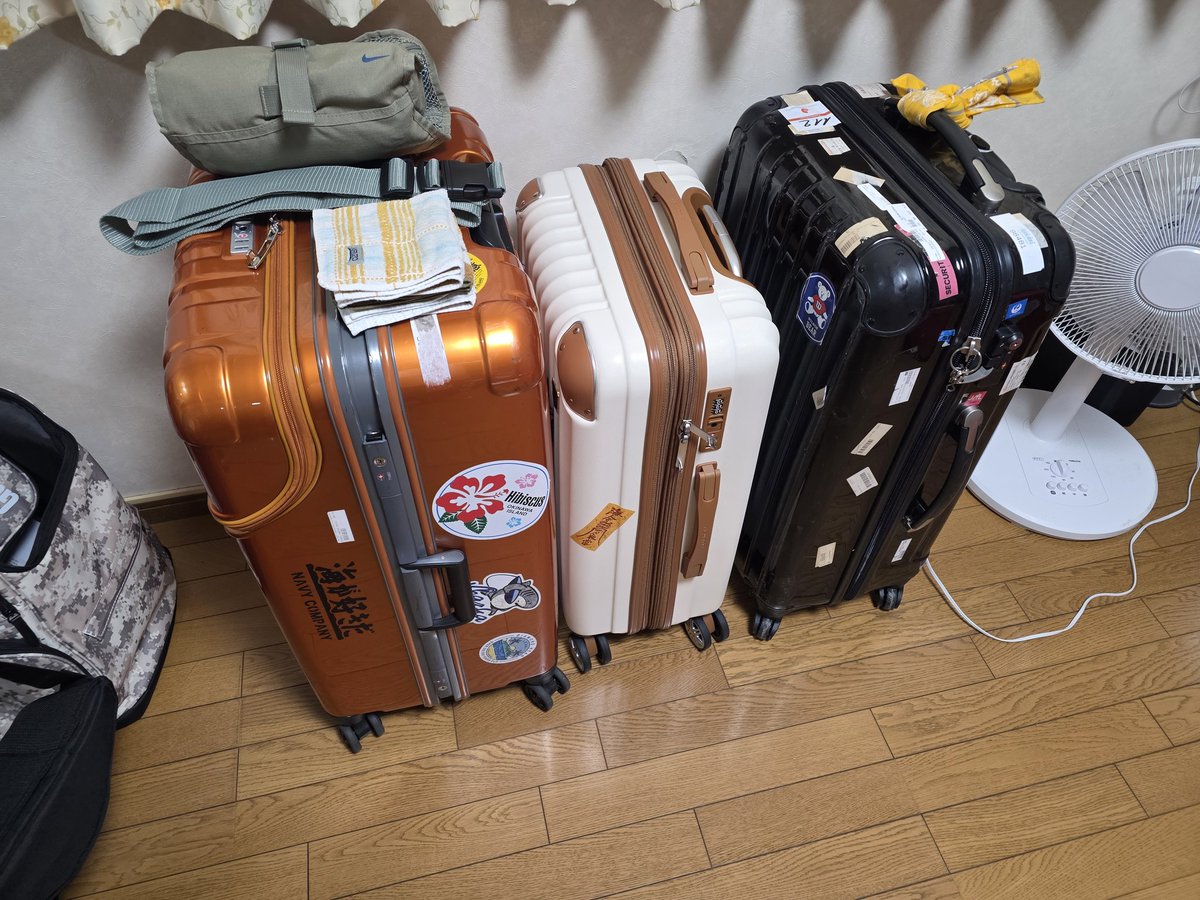 tos_fielder tweet media