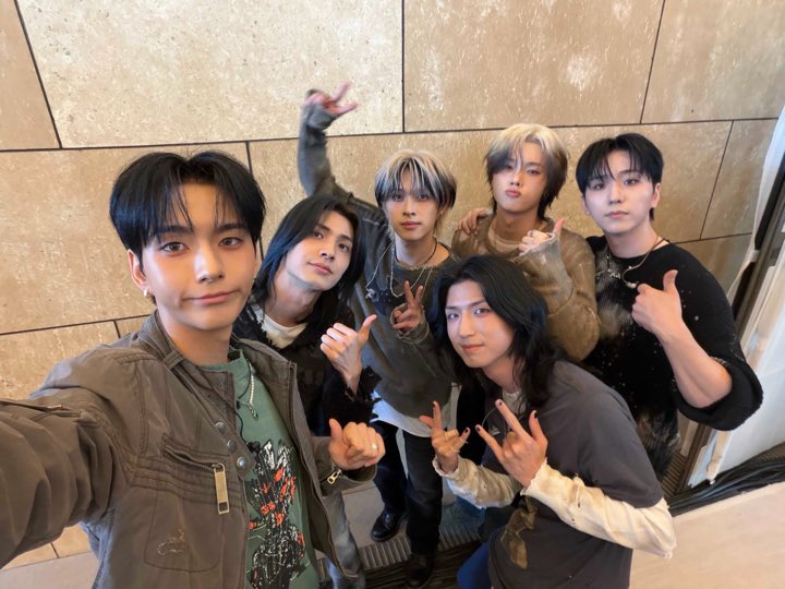 ㅅ tweet media