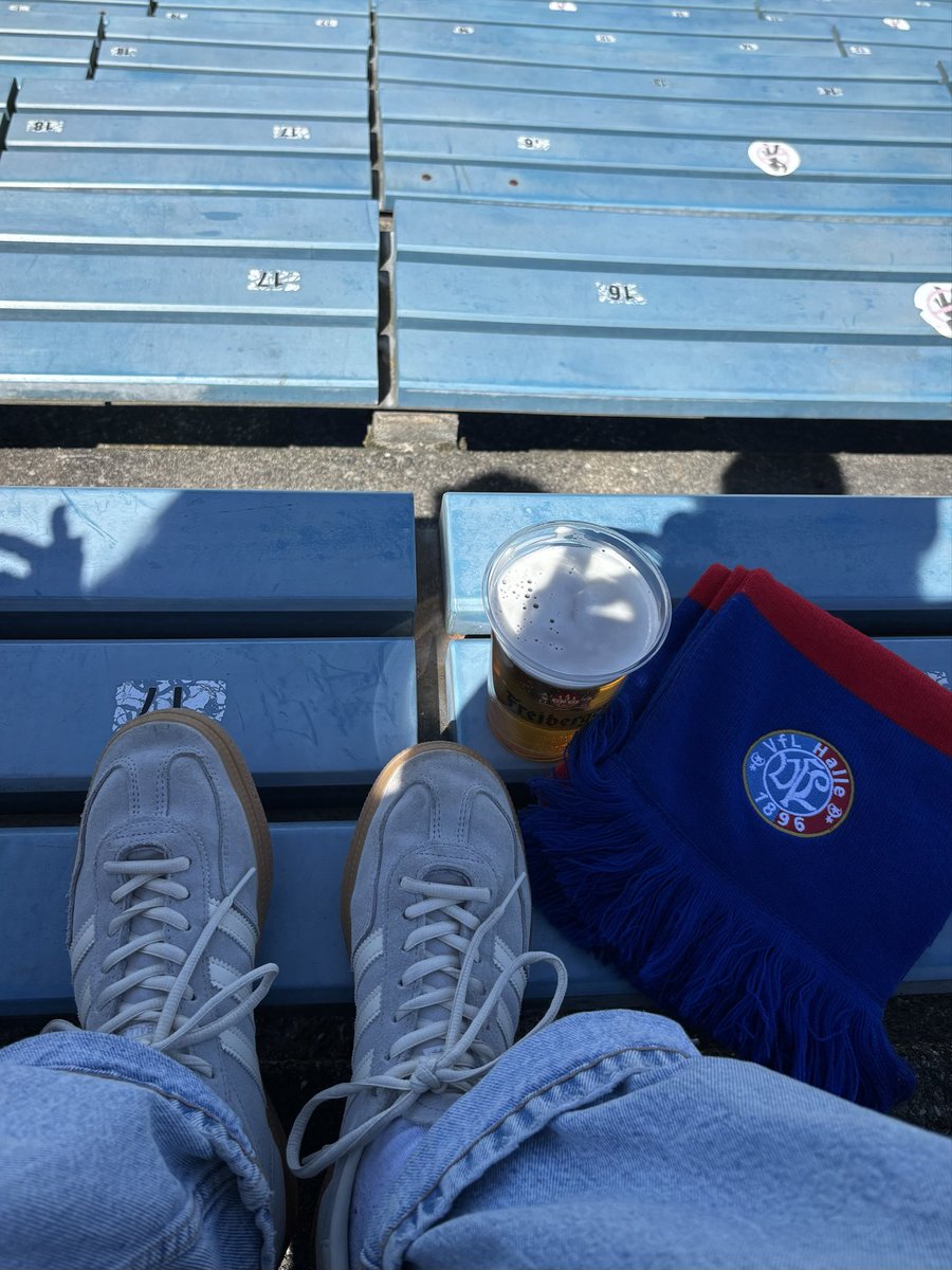 lenawschr's tweet photo. Sonntag.Sonne.Oberliga https://t.co/DdRFzfGWM7