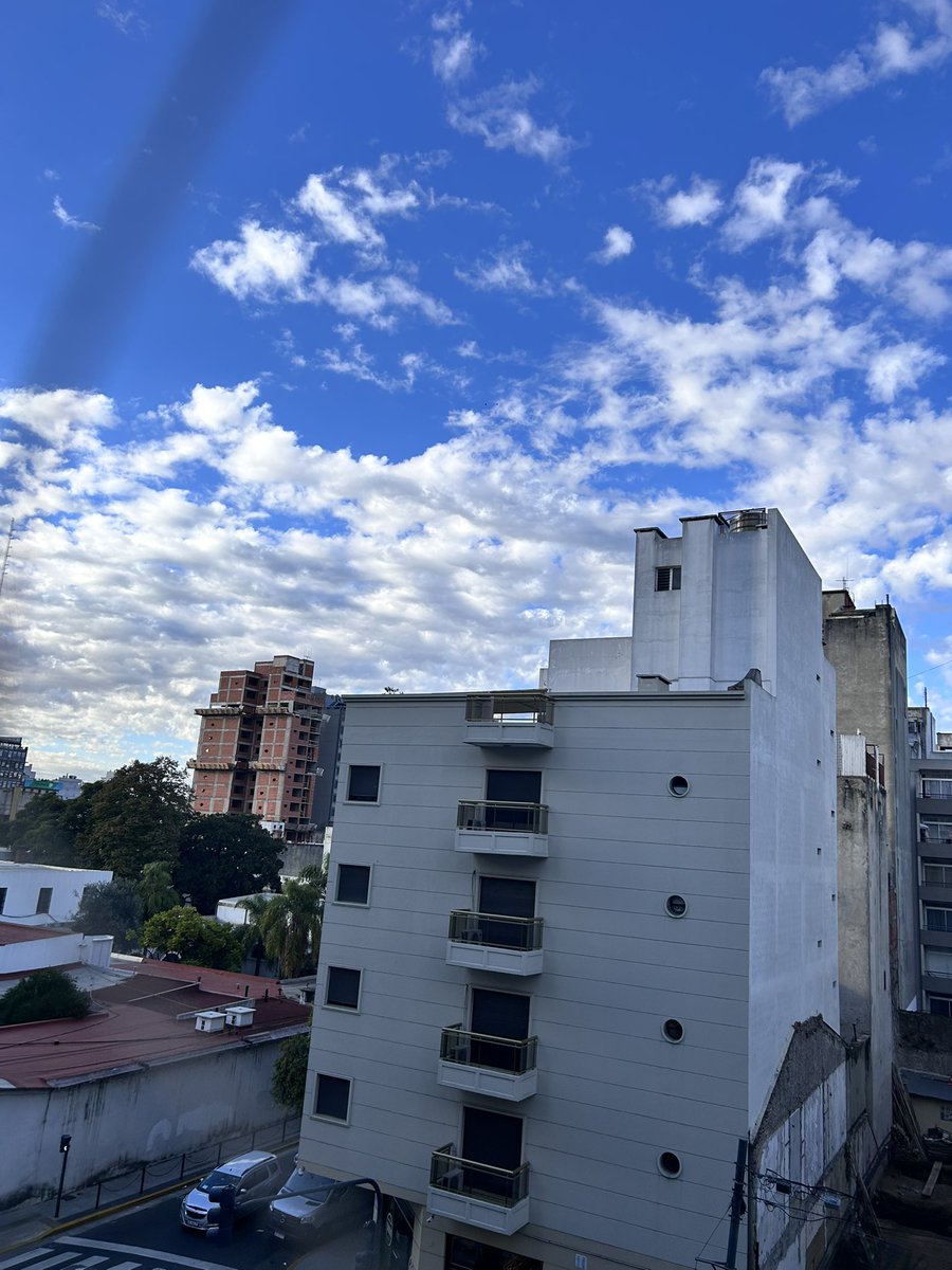 Buen domingo, fresquito y un poquito ventoso hasta ahora , pero no para tanto por suerte. 
No me olvido, otro día espectacular para pedir #ProrrogaGanancias a Agosto
<a href="/FacpceArgentina/">FACPCE</a> 
<a href="/ConsejoCABA/">Consejo CABA</a> 
<a href="/LuisCaputoAR/">totocaputo</a>