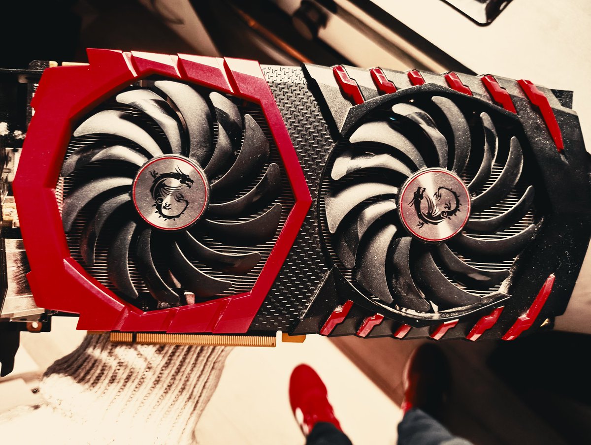 AT0MAC's tweet image. Today I assembled my downgraded pc in its final form. Ready to sell. 

The major downgrade was the GPU: from RX6800Xt to GTX1080.
But honestly, this old card ROCKS! 🤘

Screenshots from the GTX1080 📸

#nvidia #geforce #gamingpc