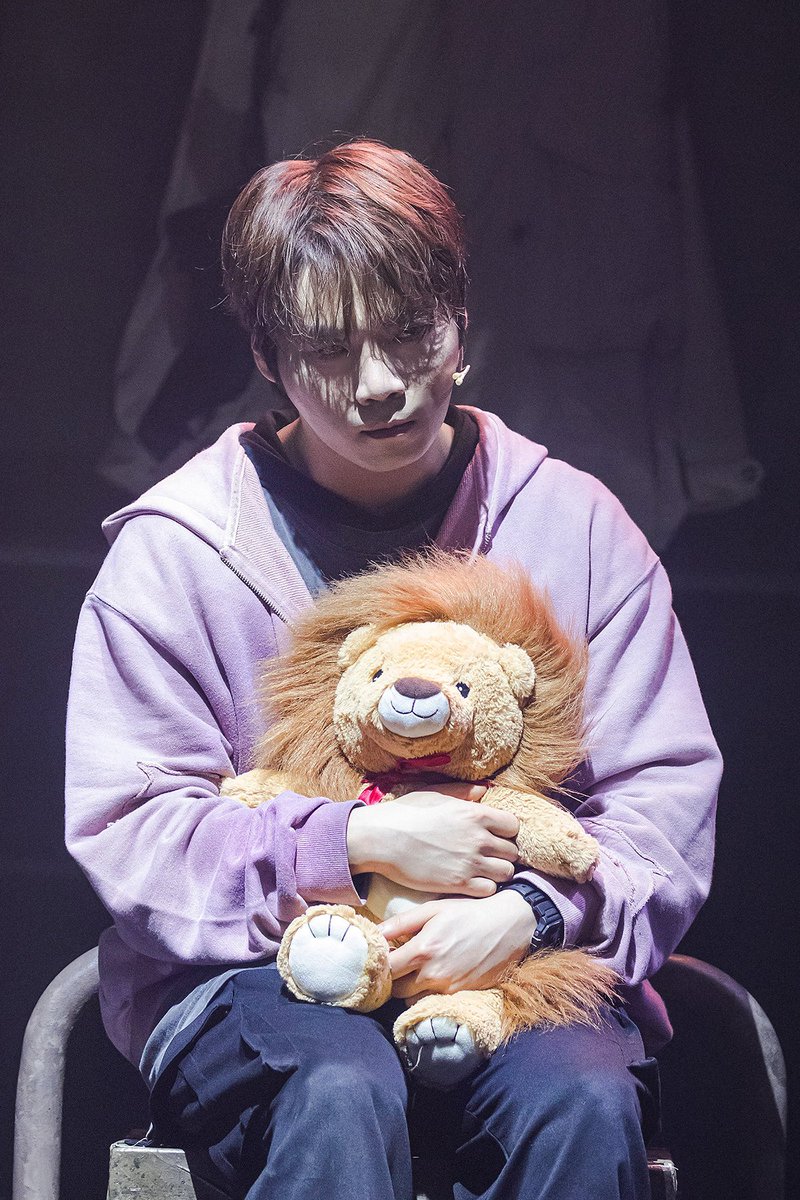 YJ486pic's tweet photo. 260423 더 라스트맨 스콜 - Fear
생존자 #홍승안 배우님

내 것이었던 모든 것들은
항상 그랬듯 사라져만 가 https://t.co/G7voruPRLG
