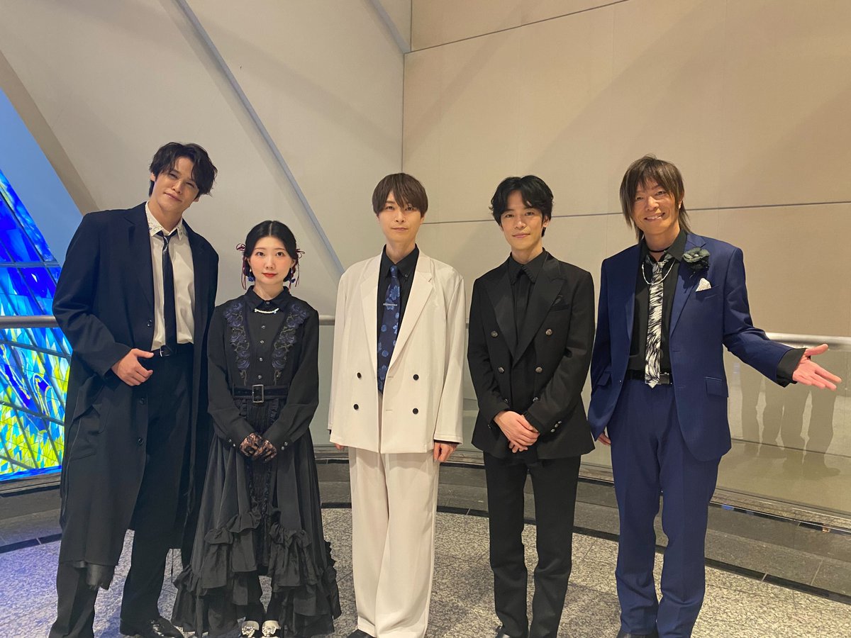 【迷ヰ犬達ノ宴其ノ四】
「文豪ストレイドッグス 迷ヰ犬達ノ宴 其ノ四」にお越しいただいた皆さま、誠にありがとうございました。
十周年という記念すべき節目を迎えられたこと、心より感謝いたします。
今後とも文豪ストレイドッグスを、どうぞよろしくお願いします！
ストレイドッグに🥂
#bungosd